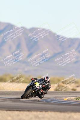 media/Dec-07-2025-CVMA (Sun) [[3e7d2de5dc]]/Race 17-Amateur Formula Middleweight/